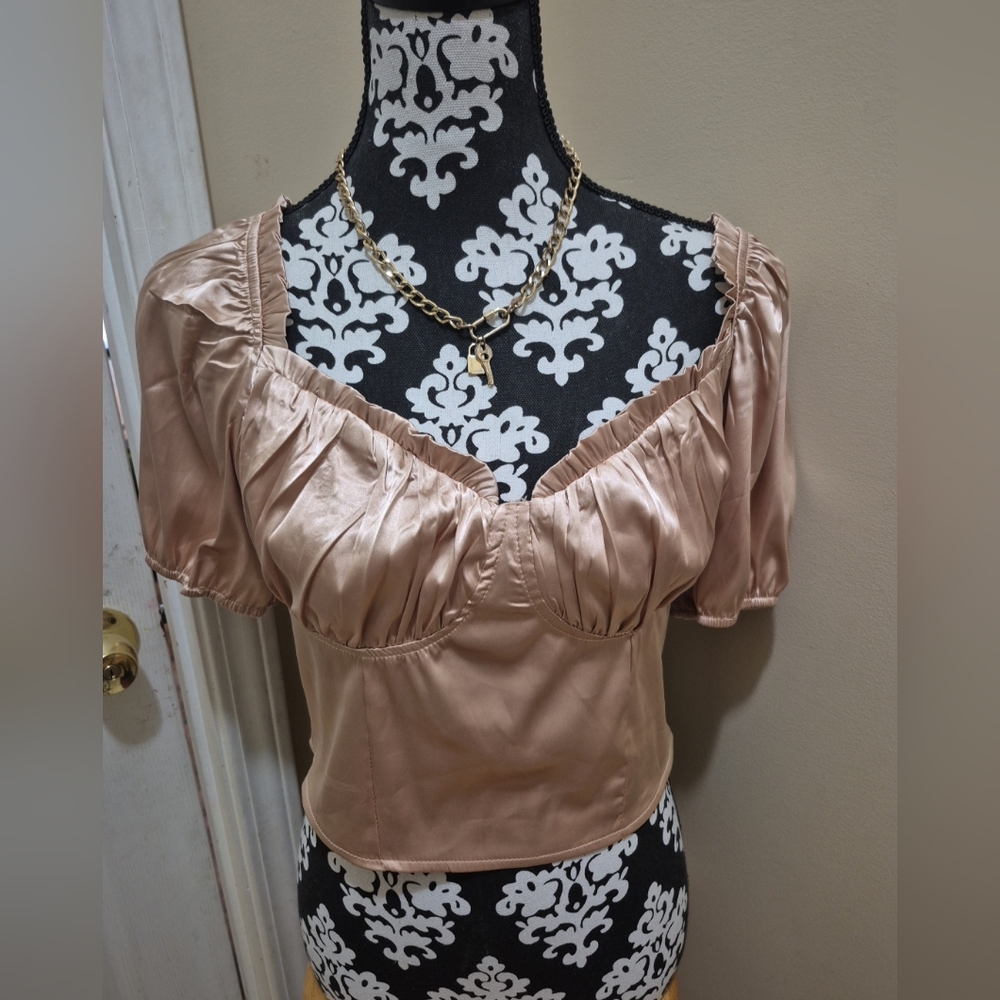Pink Puff Sleeve Crop Blouse